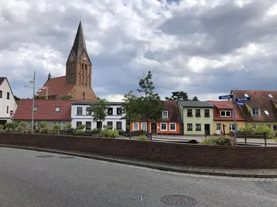 Das Gebäude in dem sich das Boot befindet