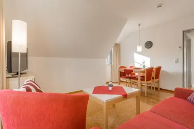 Ein Sitzbereich in der Unterkunft 2 Raum Ferienwohnung Ostseeperle Superior
