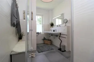 Ein Badezimmer in der Unterkunft Sonnenseite App 09