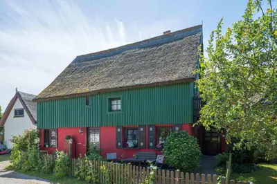 Das Gebäude in dem sich die Ferienwohnung befindet