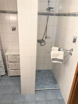 Ein Badezimmer in der Unterkunft Töpferweg 06 Ferienwohnung Tine