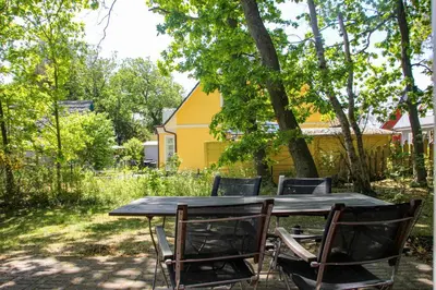 Ein Garten an der Unterkunft Backbord