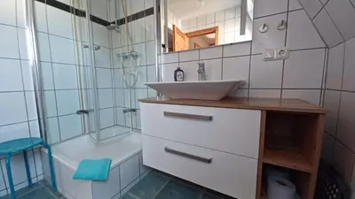 Ein Badezimmer in der Unterkunft Bei Ziegers Ferienwohnung OG