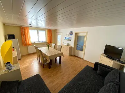 TV/Unterhaltungsangebot in der Unterkunft Bungalow mit Pool