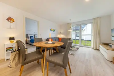 Ein Sitzbereich in der Unterkunft Suite Lycka Zingst
