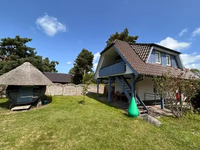 Ein Garten an der Unterkunft Ferienhaus Brise - Austernperle