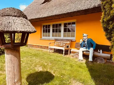 Ein Garten an der Unterkunft Ferienhaus Brise - Skipper's Kabine