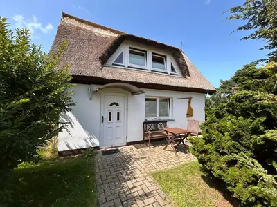Das Gebäude in dem sich das Ferienhaus befindet