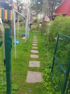 Ein Garten an der Unterkunft Haus Abendsonne