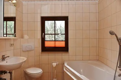 Ein Badezimmer in der Unterkunft Haus Seebrise