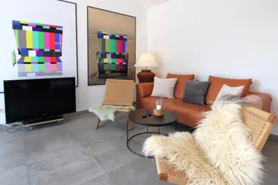 TV/Unterhaltungsangebot in der Unterkunft Bungalow Schifferberg Lodge