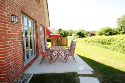 Ein Garten an der Unterkunft Wohnung-Salzaster