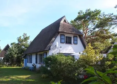 Das Gebäude in dem sich das Ferienhaus befindet