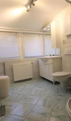 Ein Badezimmer in der Unterkunft Hus Sünnschien FW2