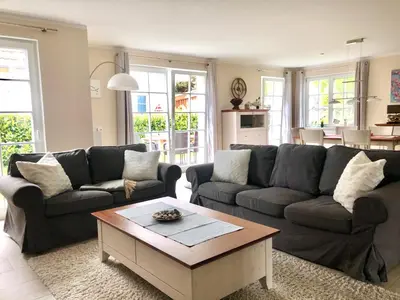 Ein Sitzbereich in der Unterkunft Haus Glücksanker