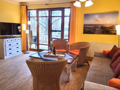 Ein Sitzbereich in der Unterkunft Strandhaus Jonathan 1
