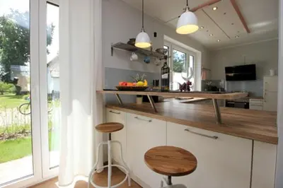 Küche/Küchenzeile in der Unterkunft Ferienhäuser Ferienhaus, Uns Boddenhuesing