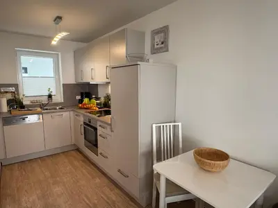 Küche/Küchenzeile in der Unterkunft Aquamarin Ostseetraumsuite 02