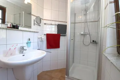 Ein Badezimmer in der Unterkunft Ferienwohnungen Stückweg Schlehenhaus, App 01