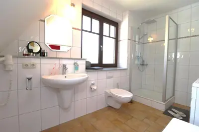 Ein Badezimmer in der Unterkunft Ferienwohnungen Stückweg Schlehenhaus, App 02