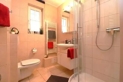 Ein Badezimmer in der Unterkunft Boddenparadies App 03 