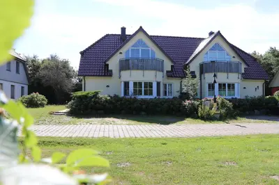 Das Gebäude in dem sich die Ferienwohnung befindet