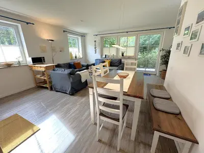 Ein Sitzbereich in der Unterkunft Birkenhof App 28, Backbord