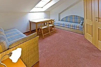 Ein Sitzbereich in der Unterkunft Birkenhof App 73
