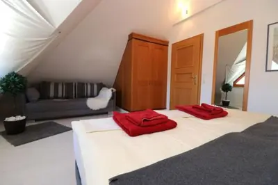 Ein Bett oder Betten in einem Zimmer der Unterkunft Oewern Diek App 09