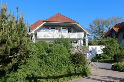 Das Gebäude in dem sich die Ferienwohnung befindet