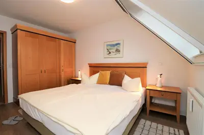 Ein Bett oder Betten in einem Zimmer der Unterkunft Oewern Diek App 33