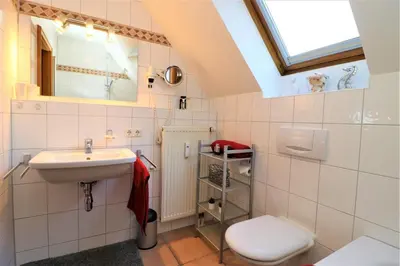 Ein Badezimmer in der Unterkunft Oewern Diek App 44