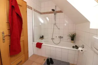 Ein Badezimmer in der Unterkunft Oewern Diek App 48