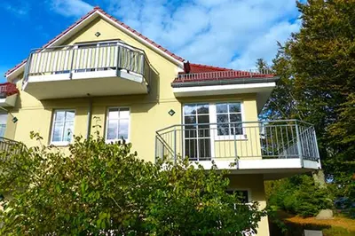 Das Gebäude in dem sich die Ferienwohnung befindet