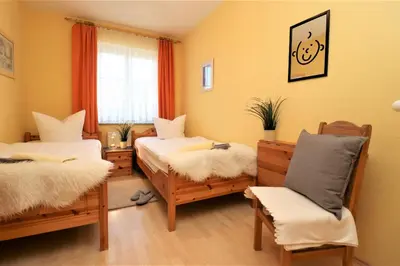 Ein Bett oder Betten in einem Zimmer der Unterkunft Wohnpark Schmiedestraße App 15
